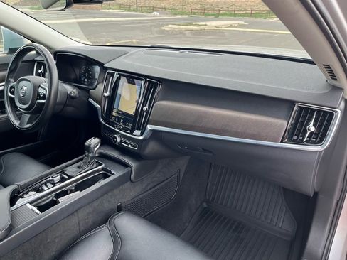 Used 2018 Volvo V90 T5 Cross Country w/ Convenience Package AWD/4WD image 31
