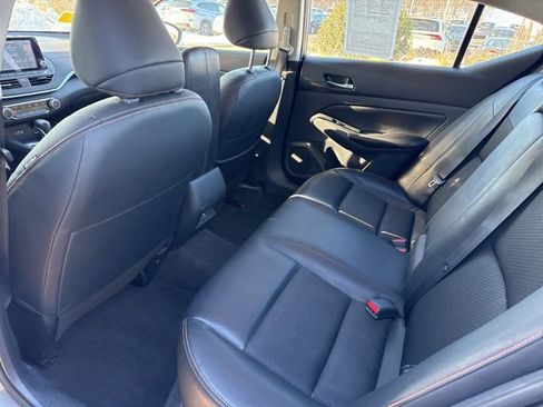 Used 2022 Nissan Altima 2.0 SR image 26