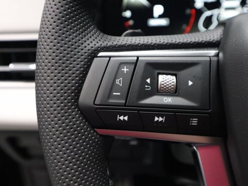 New 2025 Mitsubishi Outlander AWD image 21