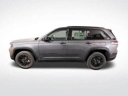 New 2025 Jeep Grand Cherokee Laredo