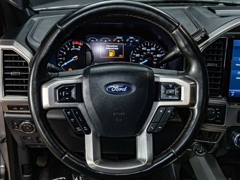 Used 2022 Ford F350 Platinum w/ FX4 Off-Road Package image 17