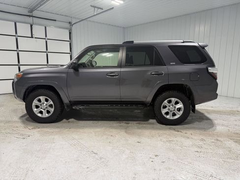 Used 2021 Toyota 4Runner SR5 image 3