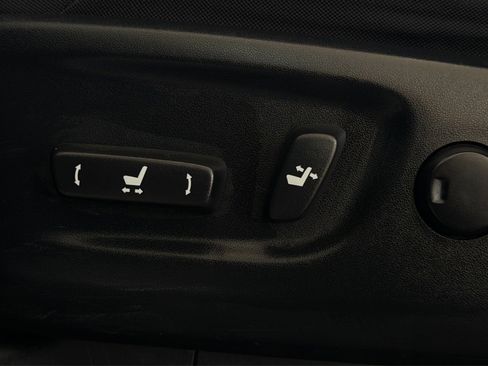 Used 2019 Toyota 4Runner TRD Off-Road image 40