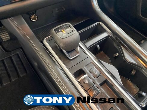 Used 2023 Nissan Pathfinder SV image 35