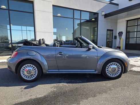 Used 2014 Volkswagen Beetle 1.8T image 10