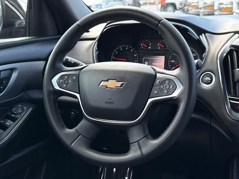 Used 2023 Chevrolet Traverse LT FWD image 21