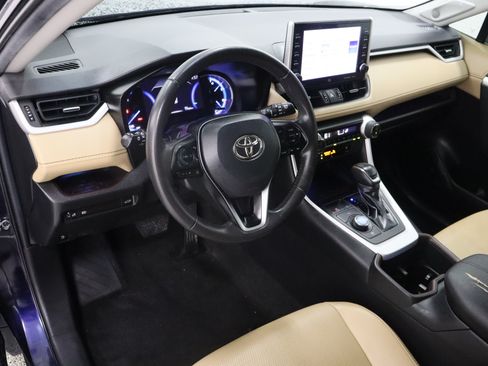 Used 2022 Toyota RAV4 Limited AWD/4WD image 13