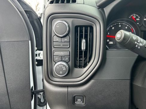 Certified 2024 GMC Sierra 2500 Pro w/ Convenience Package image 19