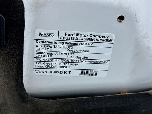 Used 2019 Ford Escape Titanium image 21