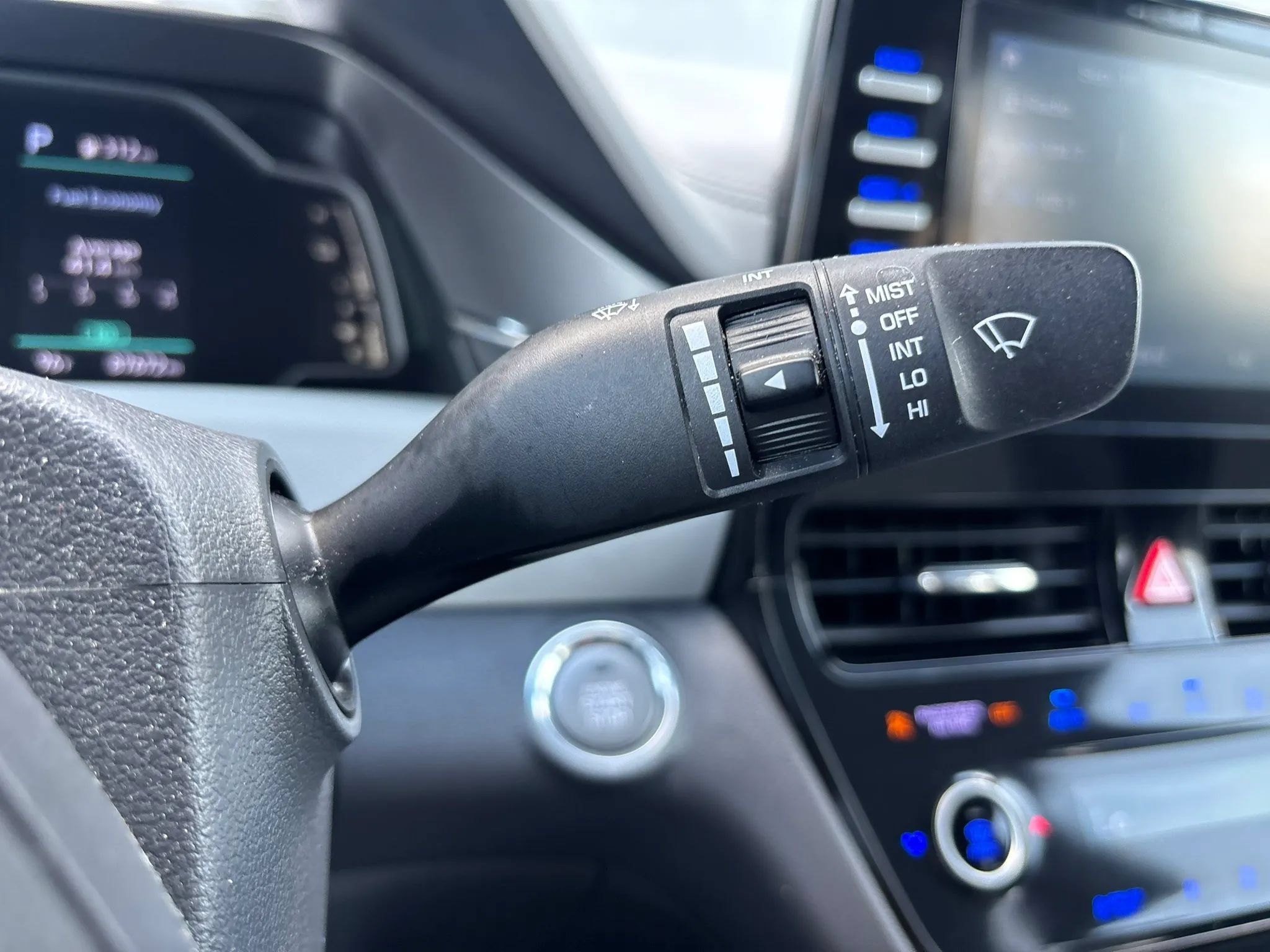 Used 2020 Hyundai Ioniq Blue FWD image 25