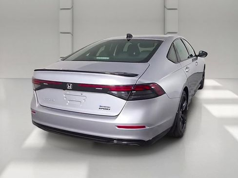 Used 2025 Honda Accord Sport image 42