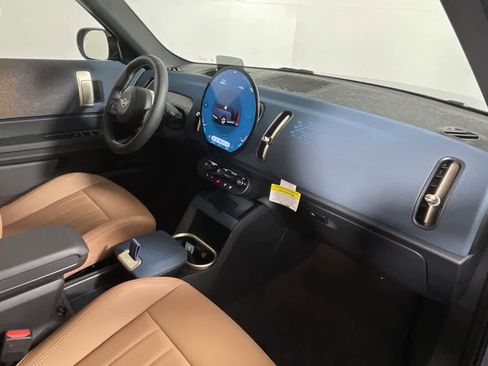 Certified 2025 MINI Cooper Countryman S image 17