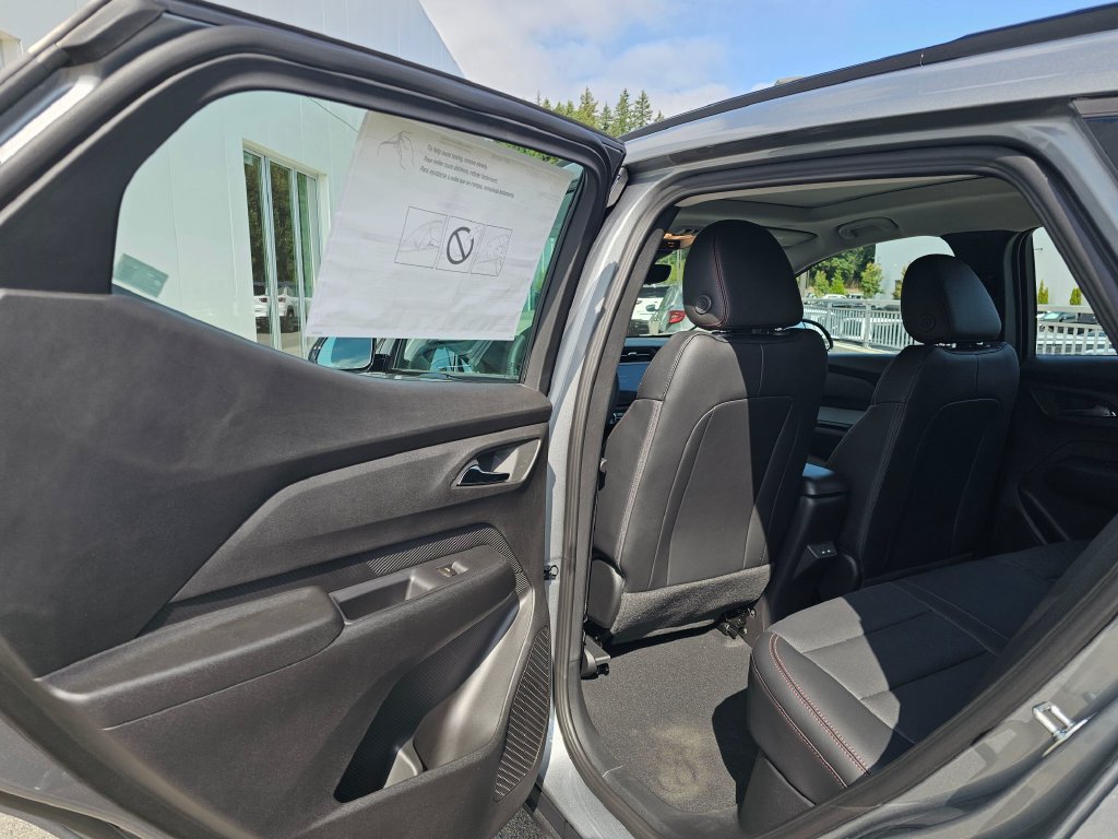 New 2027 Chevrolet Bolt RS w/ Technology Package FWD image 19