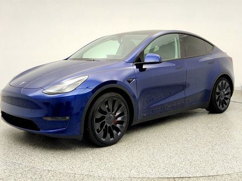 Used 2023 Tesla Model Y Performance AWD/4WD image 1