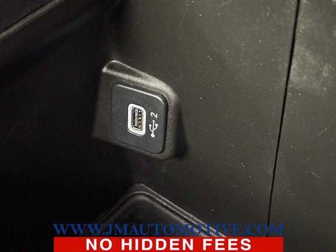 Used 2019 Jeep Wrangler Unlimited Sport S AWD/4WD image 38
