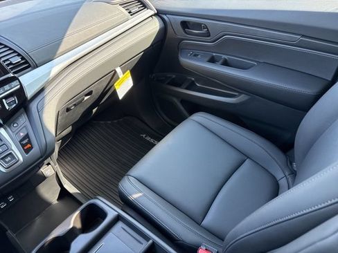 Used 2026 Honda Odyssey EX-L image 15