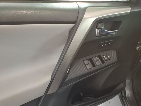 Used 2015 Toyota RAV4 Limited AWD/4WD image 12