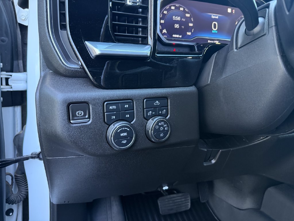 Used 2023 Chevrolet Silverado 1500 RST w/ Z71 Off-Road Package AWD/4WD image 29