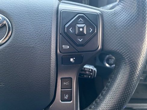 Used 2019 Toyota Tacoma TRD Sport image 27