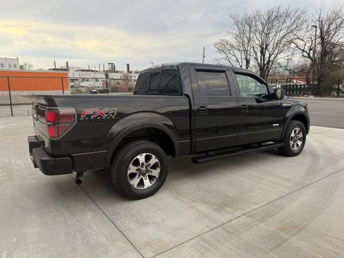 Used 2014 Ford F150 FX4 w/ Equipment Group 402A Luxury AWD/4WD image 10