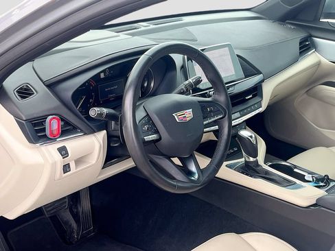 Used 2025 Cadillac CT4 Luxury w/ Sun And Sound Package RWD image 9