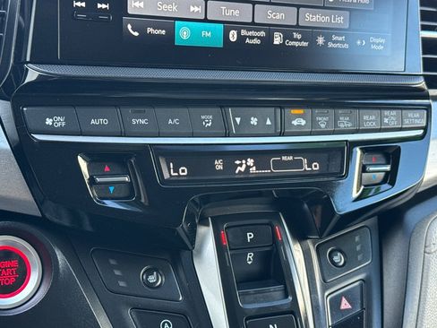 Used 2025 Honda Odyssey EX-L image 29