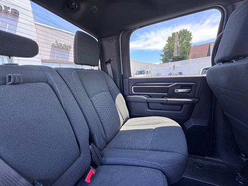 Used 2025 RAM 2500 Big Horn AWD/4WD image 22