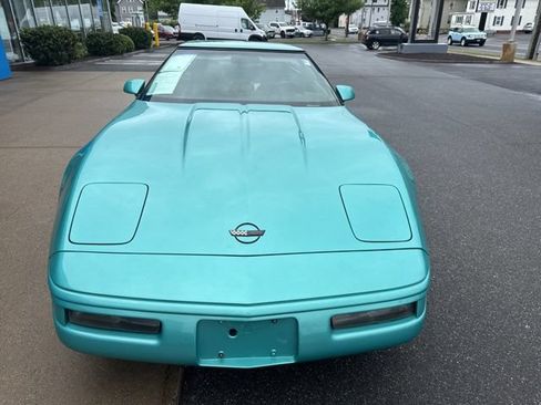 Used 1991 Chevrolet Corvette Coupe RWD image 3