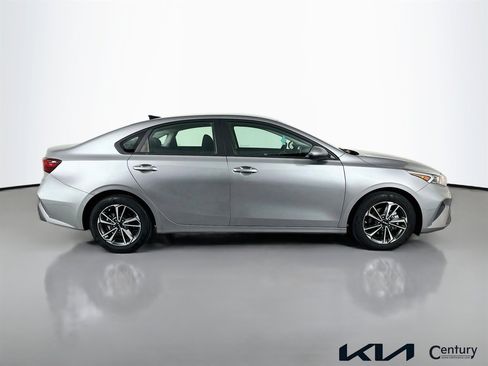 Certified 2024 Kia Forte LXS image 4