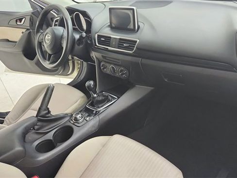 Used 2015 MAZDA MAZDA3 i Sport image 25
