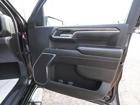 Used 2024 GMC Sierra 1500 Elevation image 15