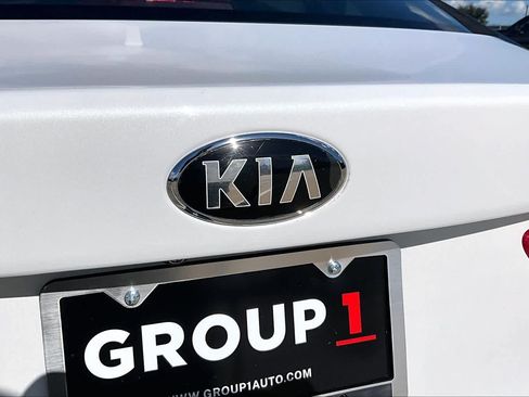 Used 2018 Kia Optima LX FWD image 28