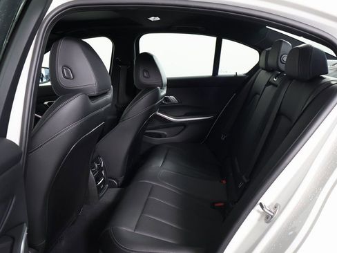 Used 2025 BMW 330i Sedan w/ Convenience Package image 11