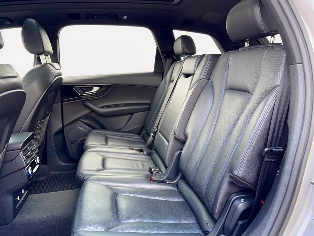 Used 2019 Audi Q7 3.0T Premium Plus AWD/4WD image 25