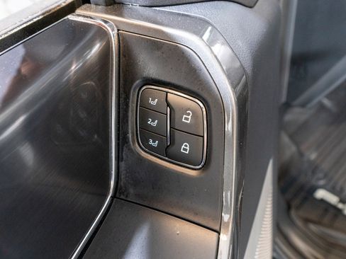 Used 2023 Ford F150 Lariat w/ Equipment Group 502A High image 17