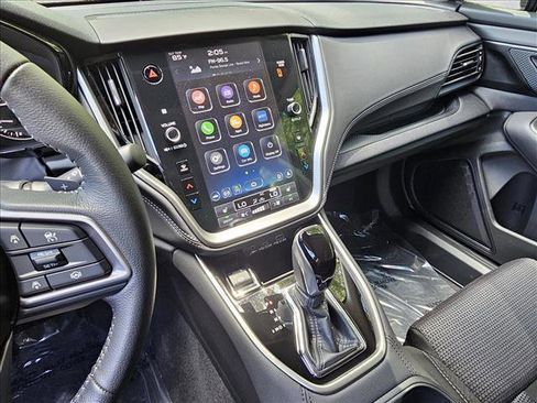 Used 2025 Subaru Outback Premium image 12