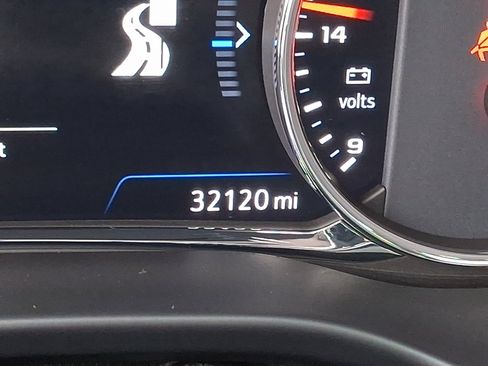 Used 2023 GMC Acadia AT4 w/ Technology Package image 23