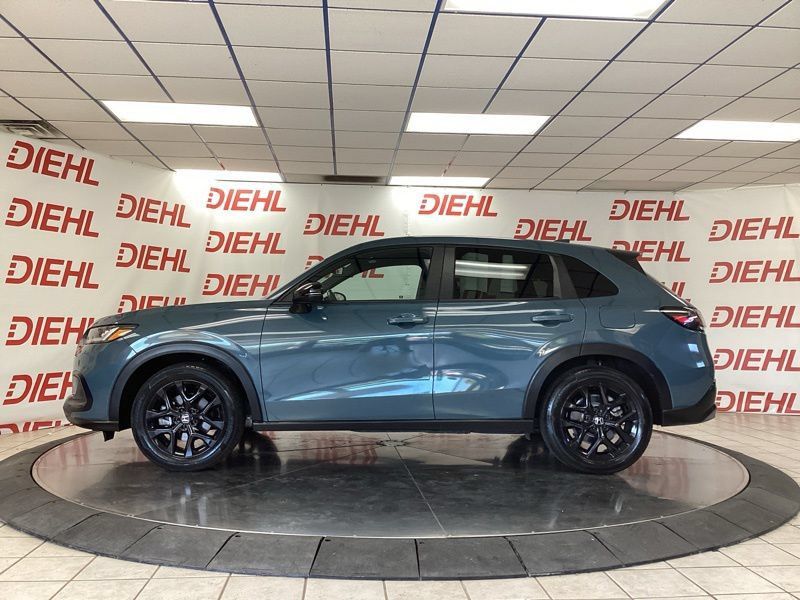 Used 2025 Honda HR-V Sport image 4