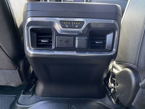 Used 2021 GMC Sierra 1500 AT4 w/ AT4 Premium Package AWD/4WD image 43