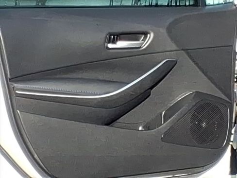 Used 2021 Toyota Corolla SE w/ Carpet Mat Package (TMS) image 17