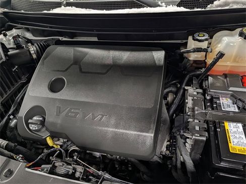 Certified 2022 Chevrolet Traverse LT w/ LPO, Blackout Package image 29