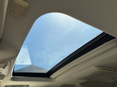 Used 2015 Chevrolet Tahoe LTZ RWD image 33