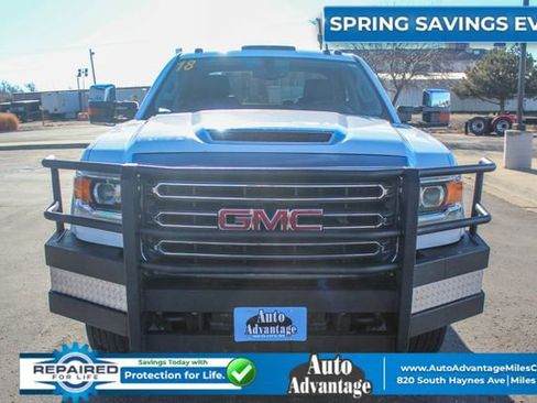 Used 2018 GMC Sierra 3500 SLT w/ Duramax Plus Package AWD/4WD image 5