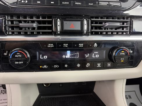 Certified 2023 Nissan Pathfinder SL AWD/4WD image 21
