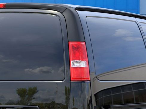 New 2025 Chevrolet Express 2500 w/ Communications Package image 33