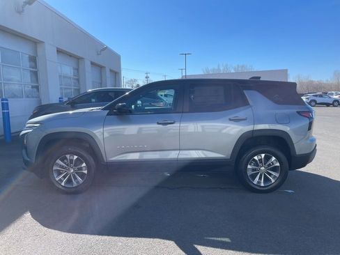 New 2025 Chevrolet Equinox LT image 5