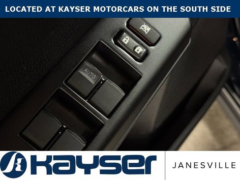 Used 2018 Toyota RAV4 XLE image 27