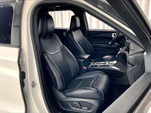 Used 2020 Ford Explorer ST w/ ST Street Pack image 16