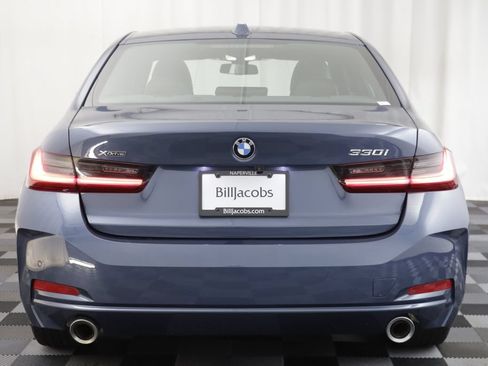 Certified 2025 BMW 330i xDrive Sedan AWD/4WD image 15