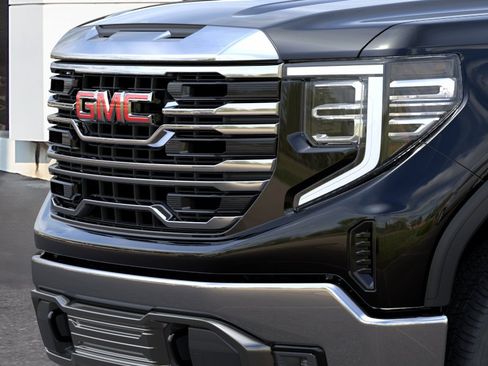 New 2026 GMC Sierra 1500 SLT w/ SLT Premium Package AWD/4WD image 13